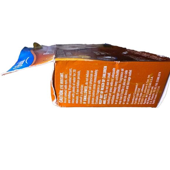 Glade Plugins Scented Oil Refills 3 Pack Discontinued Vanilla Breeze - Picture 7 of 8